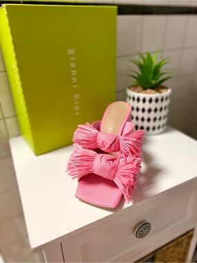 Gianni Bini Candy Pink Bow Slide Mule
